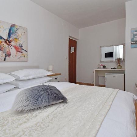 Apartment & Rooms Meri Tučepi Екстериор снимка