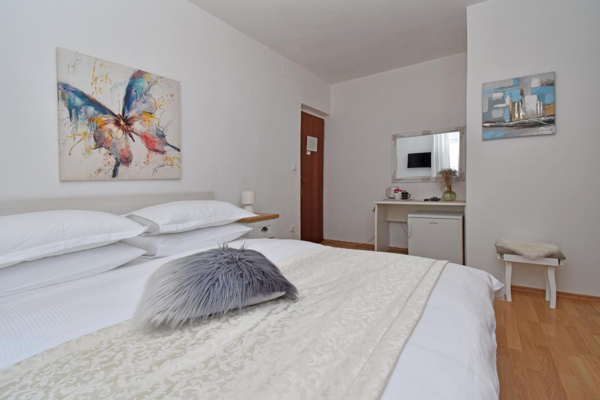 Apartment & Rooms Meri Tučepi Екстериор снимка