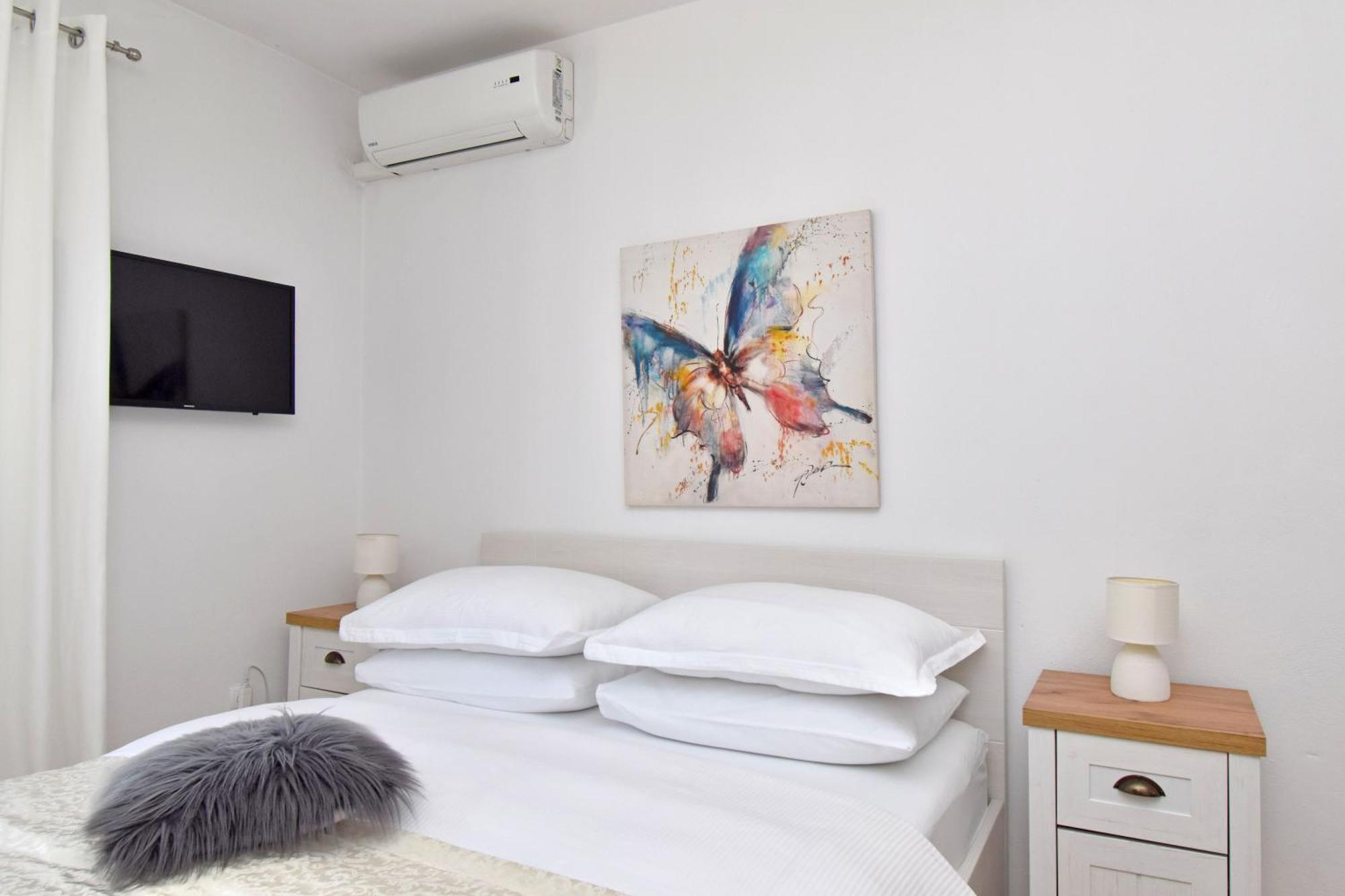 Apartment & Rooms Meri Tučepi Екстериор снимка