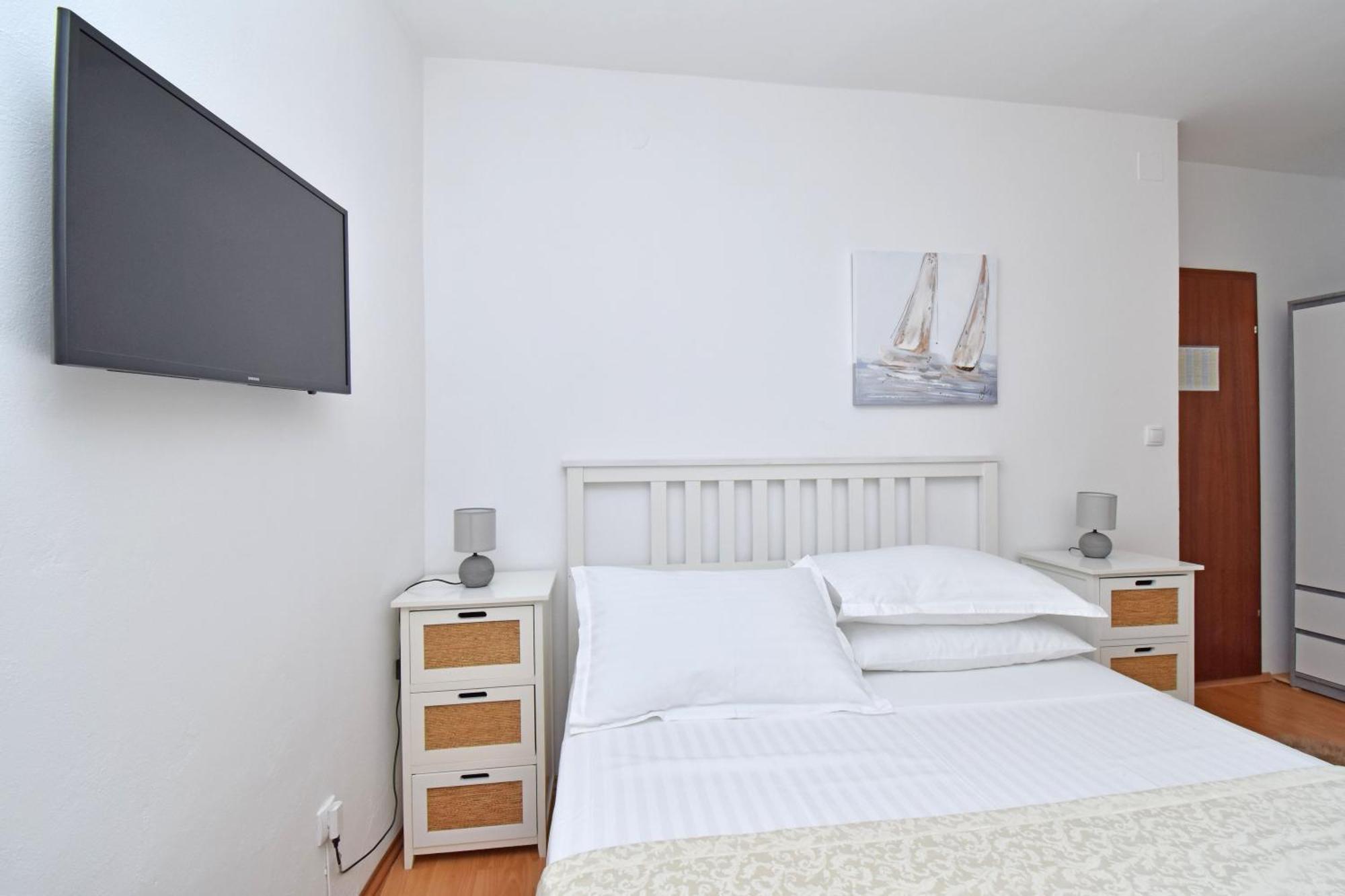 Apartment & Rooms Meri Tučepi Екстериор снимка