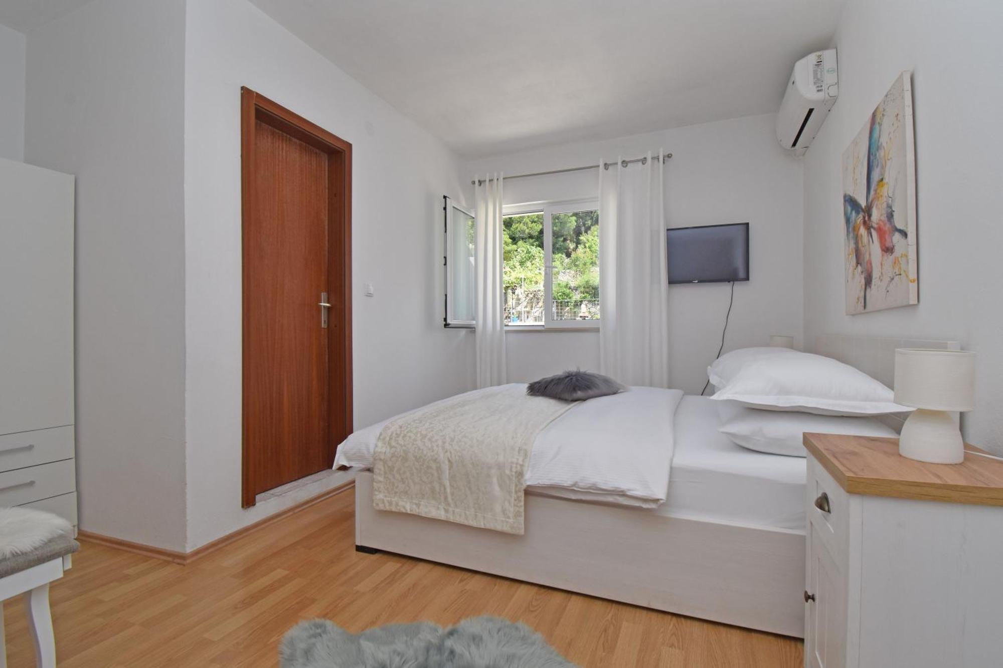 Apartment & Rooms Meri Tučepi Екстериор снимка