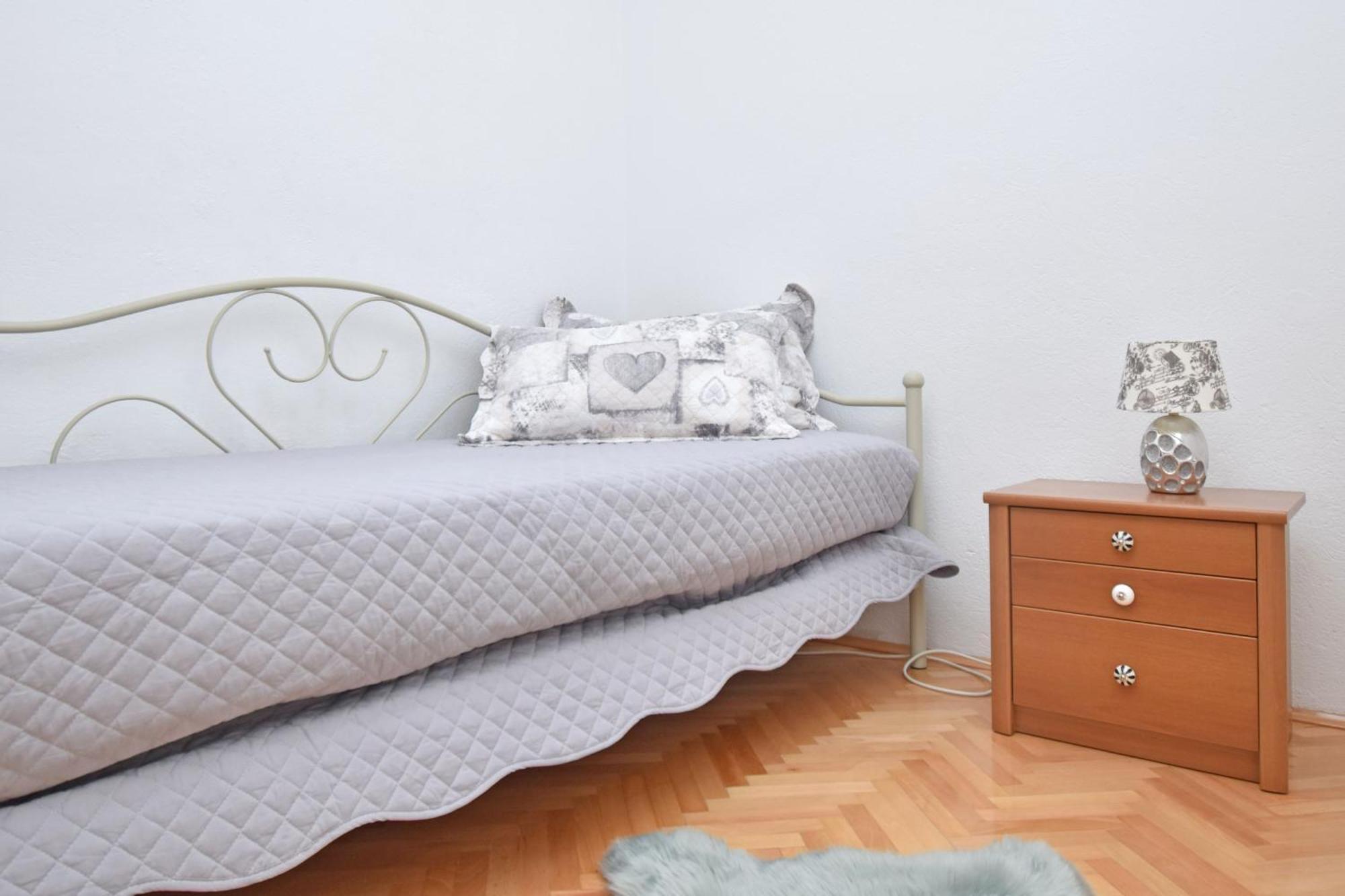 Apartment & Rooms Meri Tučepi Екстериор снимка