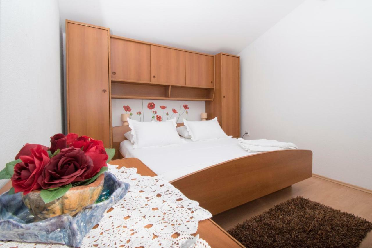 Apartment & Rooms Meri Tučepi Екстериор снимка