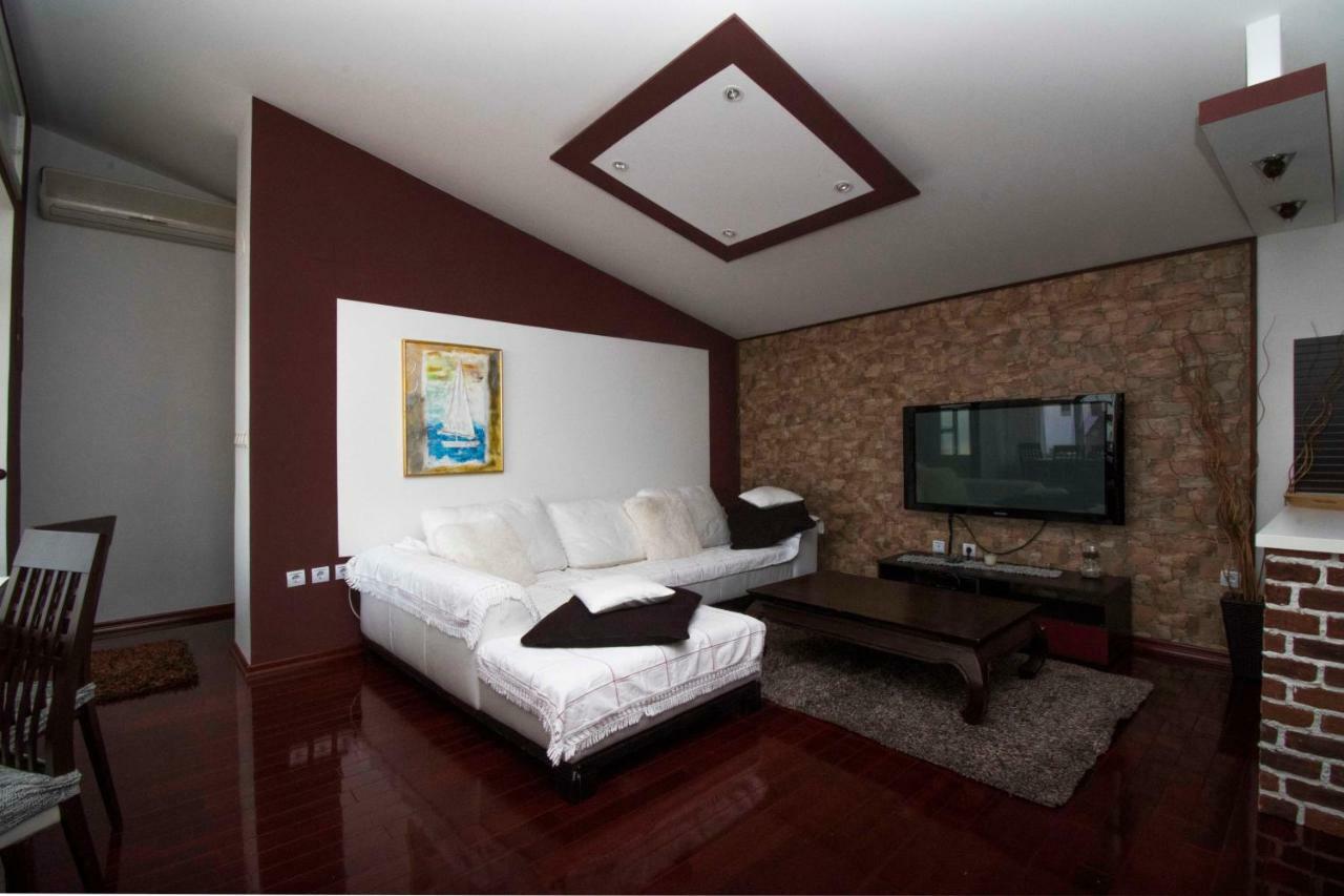 Apartment & Rooms Meri Tučepi Екстериор снимка