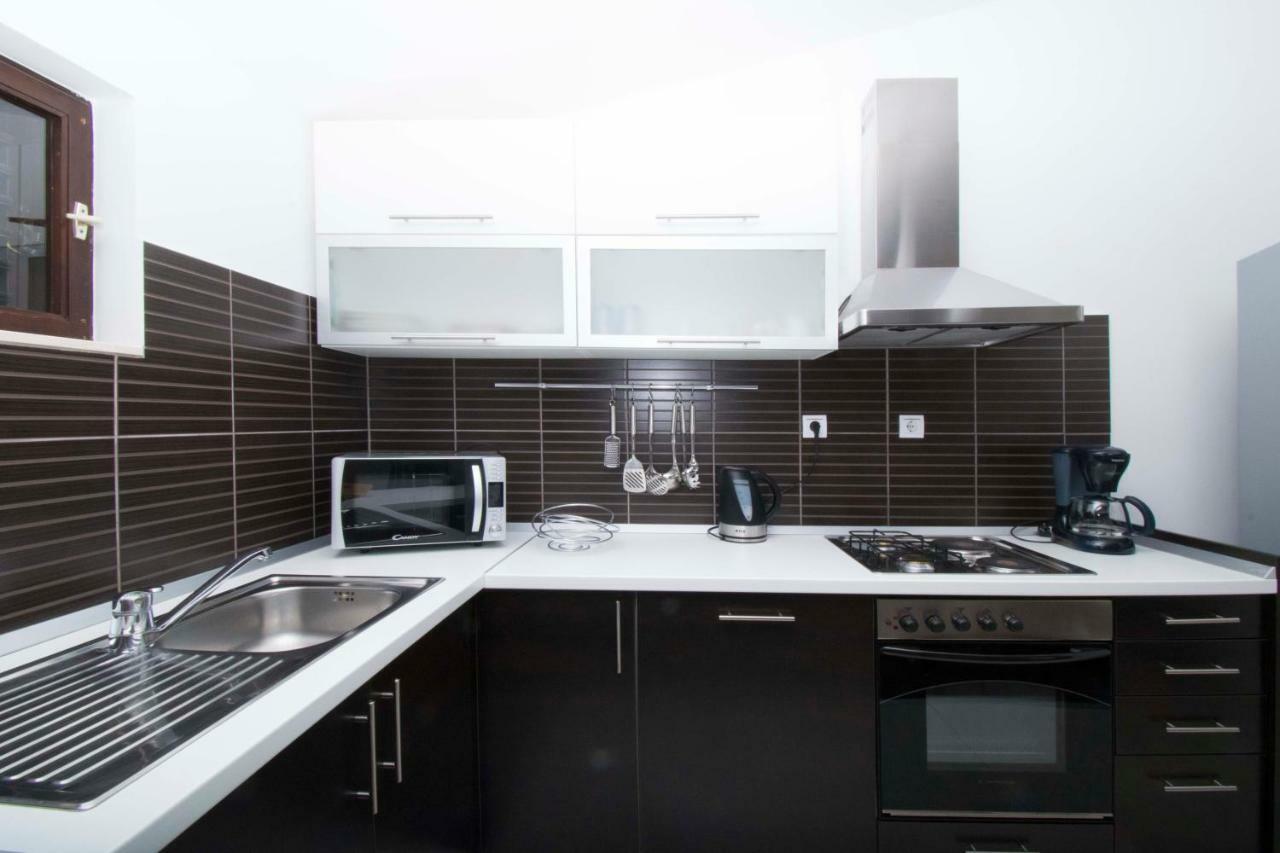 Apartment & Rooms Meri Tučepi Екстериор снимка