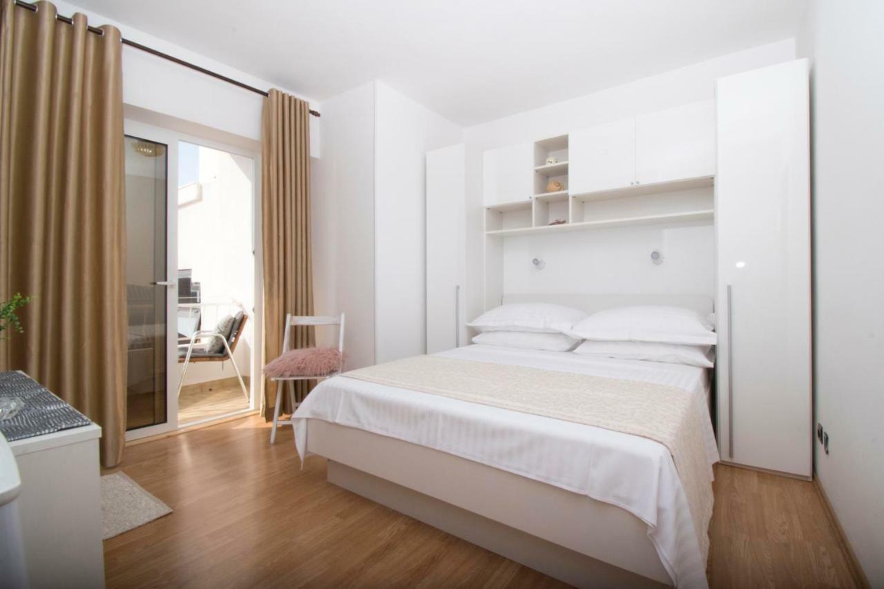 Apartment & Rooms Meri Tučepi Екстериор снимка