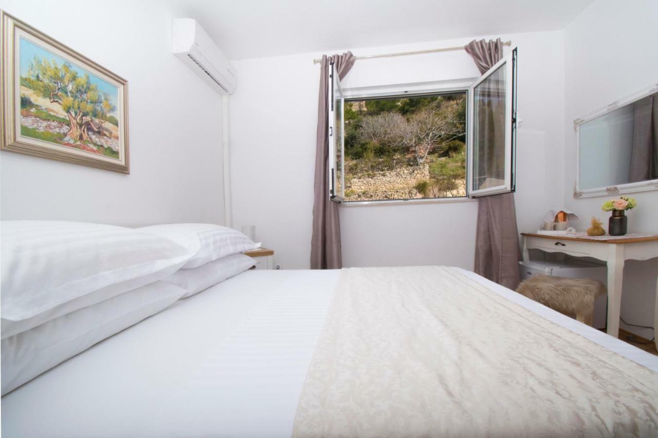 Apartment & Rooms Meri Tučepi Екстериор снимка