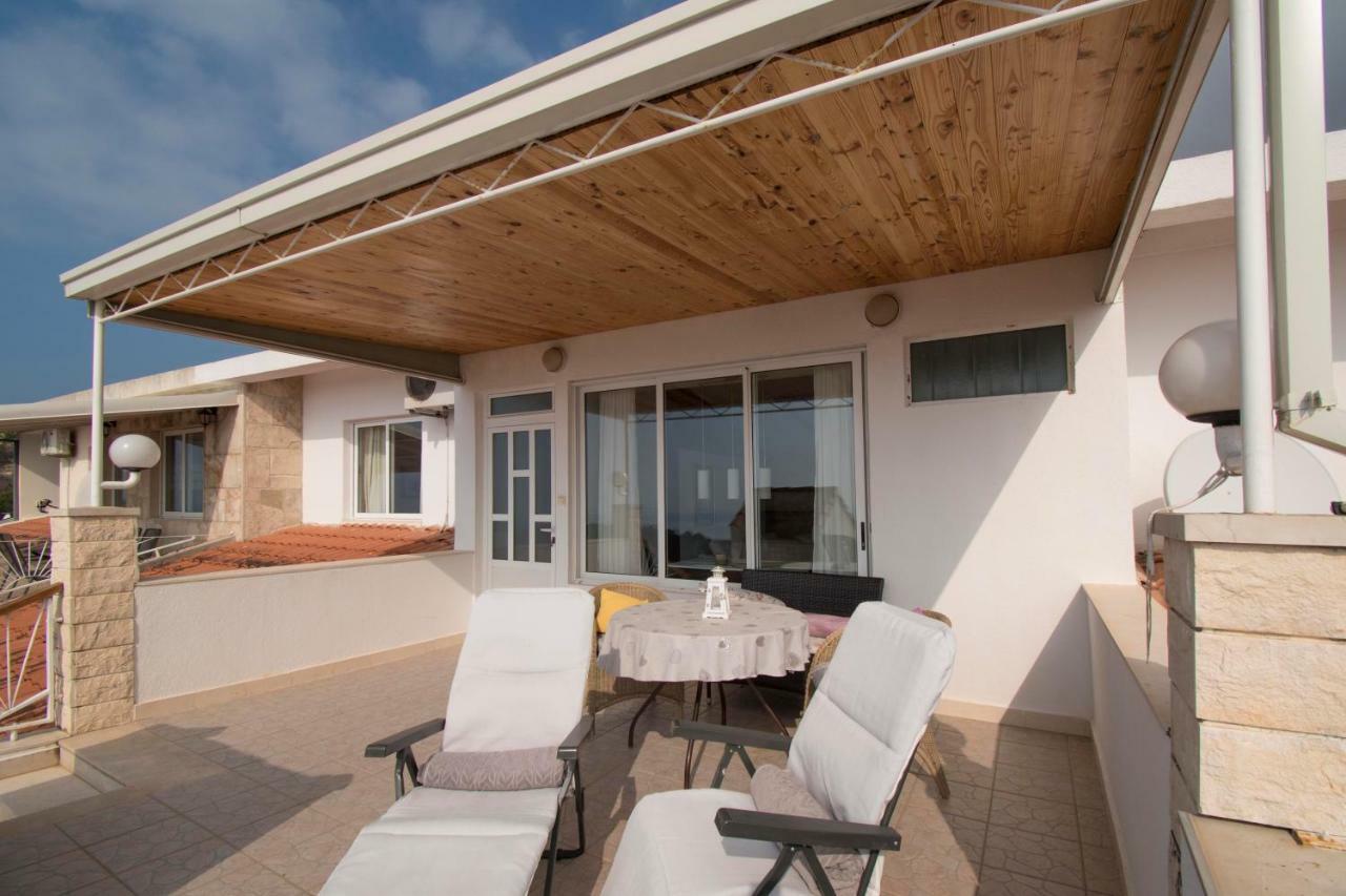 Apartment & Rooms Meri Tučepi Екстериор снимка
