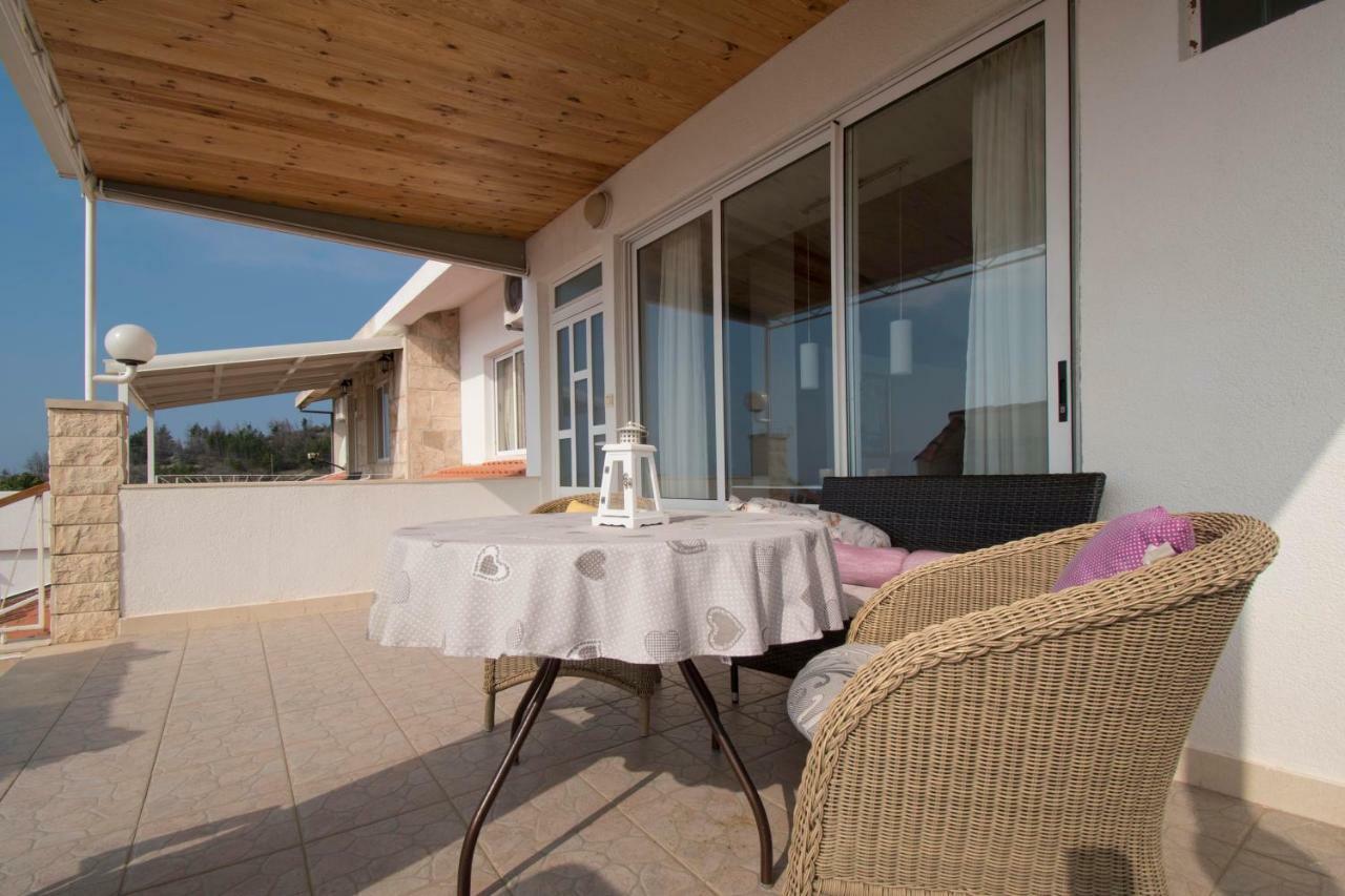 Apartment & Rooms Meri Tučepi Екстериор снимка